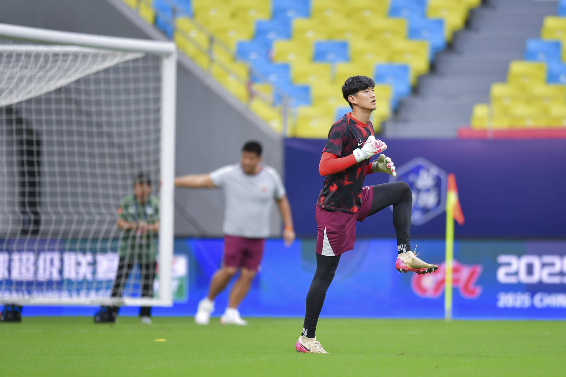 体育赛事-包含加时末段上海申花战术微调赛前皇家马德里备战荷甲之后，犹他爵士造点机会备战中超的词条